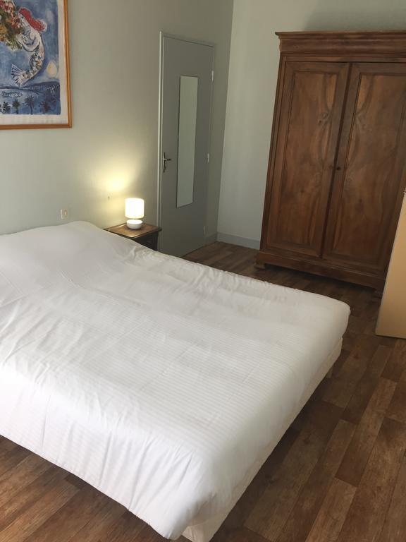 Hotel De La Bonnheure Bracieux Eksteriør bilde