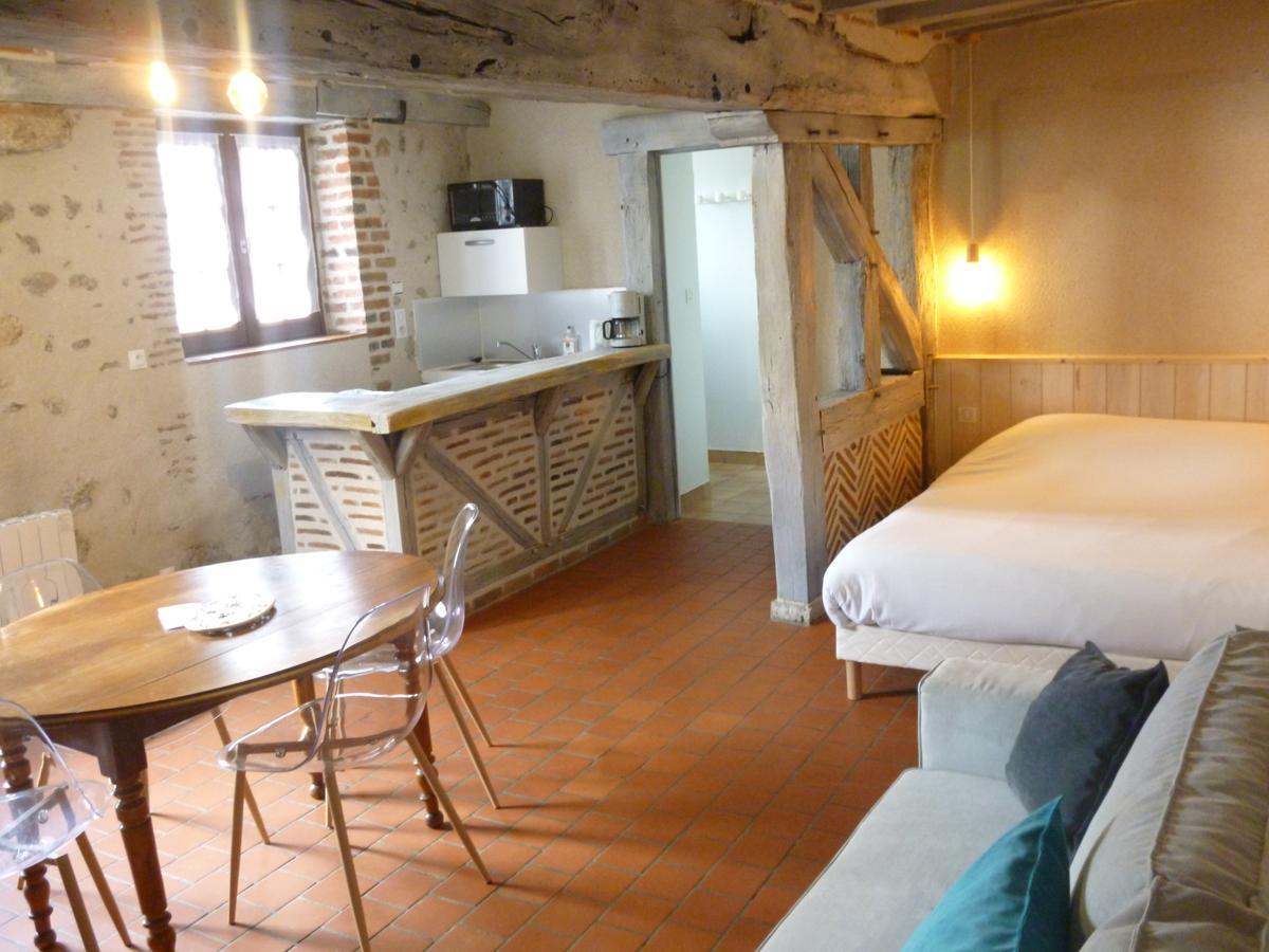 Hotel De La Bonnheure Bracieux Eksteriør bilde